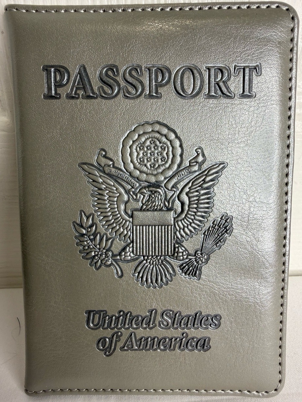 PASSPORT USA PASSPORT FOLDING ID HOLDER/CASE/ COVER